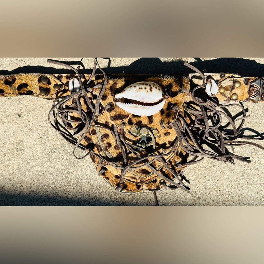 Unique Leopard Print Tribal 🐆 Fanny Pack Belt with copper & Shell accents, see!
